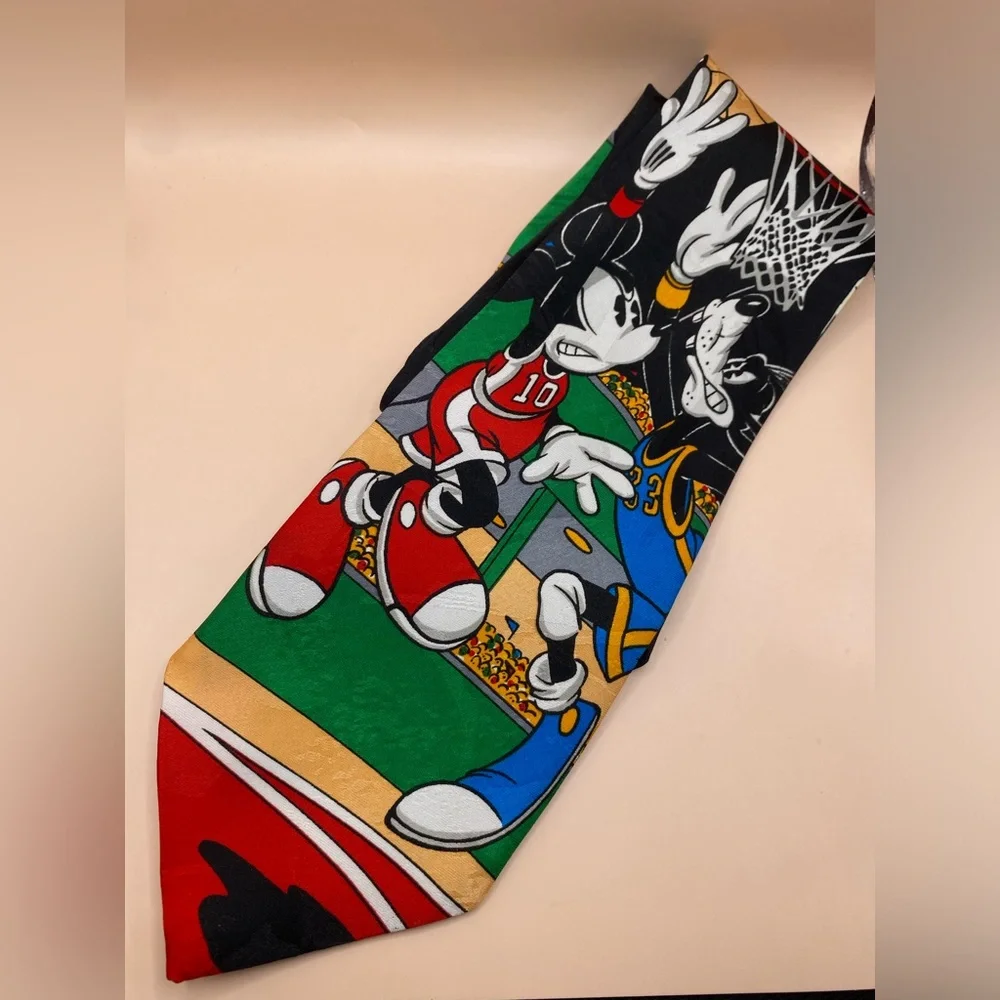 Vintage Disney Mickey &‎ Goofy basketball dunking ball hoop
